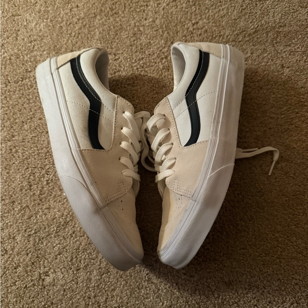 Vans SK8 Low Contrast White & Black Suede Skate Shoes Size U.S. Men 8
